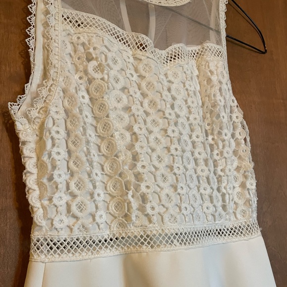 Francesca’s White Dress - only worn once - Picture 4 of 12